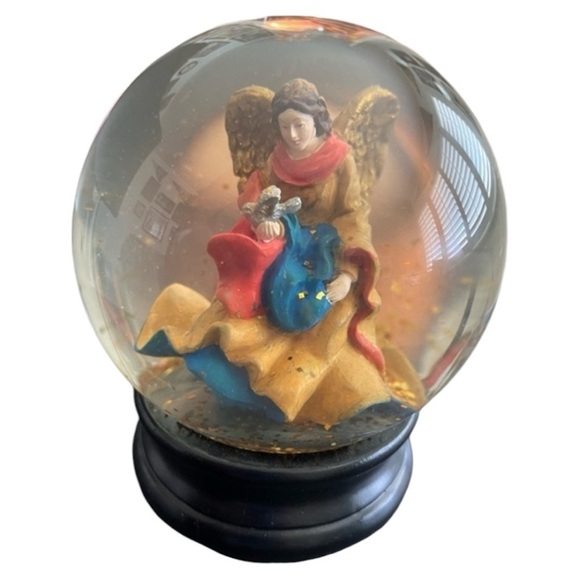 ANGEL SNOW GLOBE VINTAGE GOLD TONE GUMP’S OF SAN FRANCSICO - Picture 1 of 5